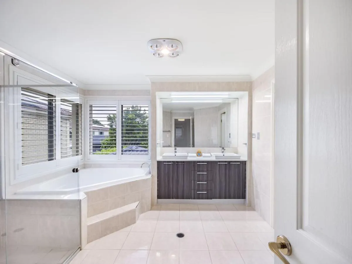 Holiday home Spacious Comfy 5 Bedroom Home Near Sunnybank Brisbane