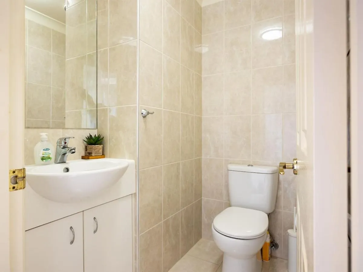 Spacious Comfy 5 Bedroom Home Near Sunnybank Brisbane